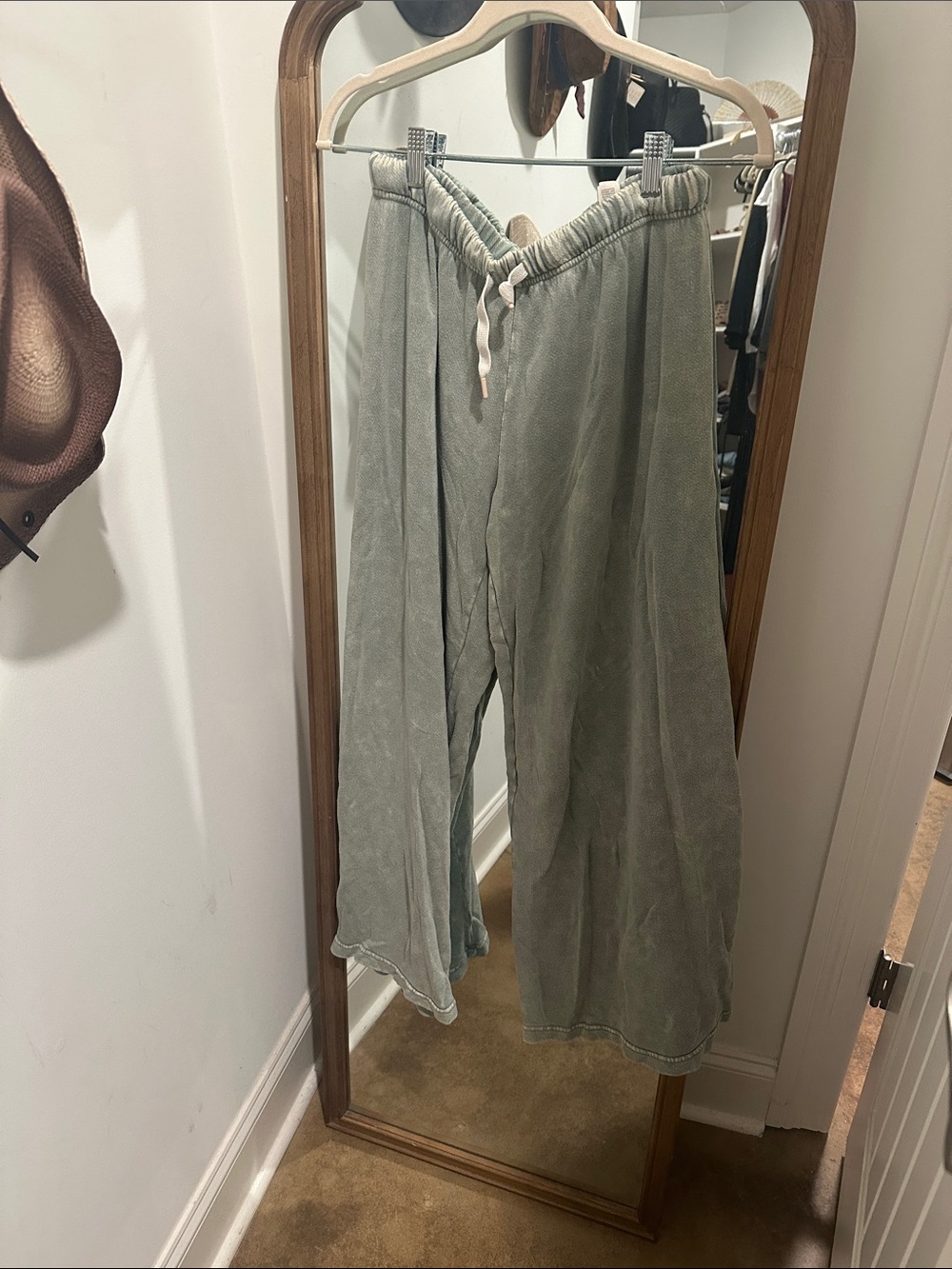 Relaxed Wide-Leg Drawstring Pants - Sage Green Aerie medium